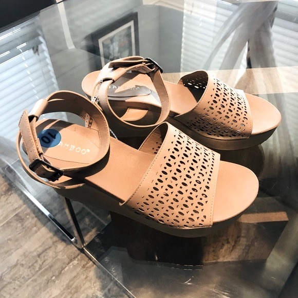 Bamboo Nude Wedge Platform Ankle Strap Sandals, Size 10M New w/o Box - Picture 5 of 10